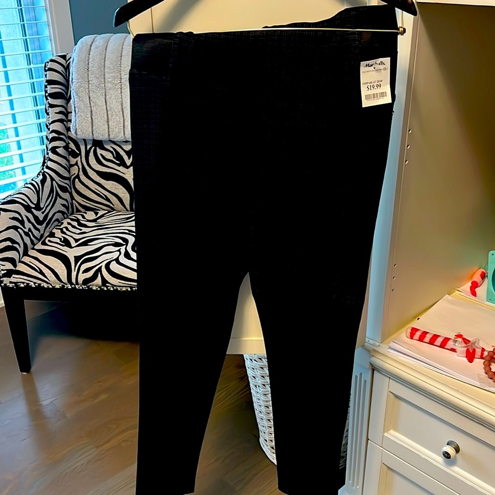 Stretch dress pants with small checks in black pull on